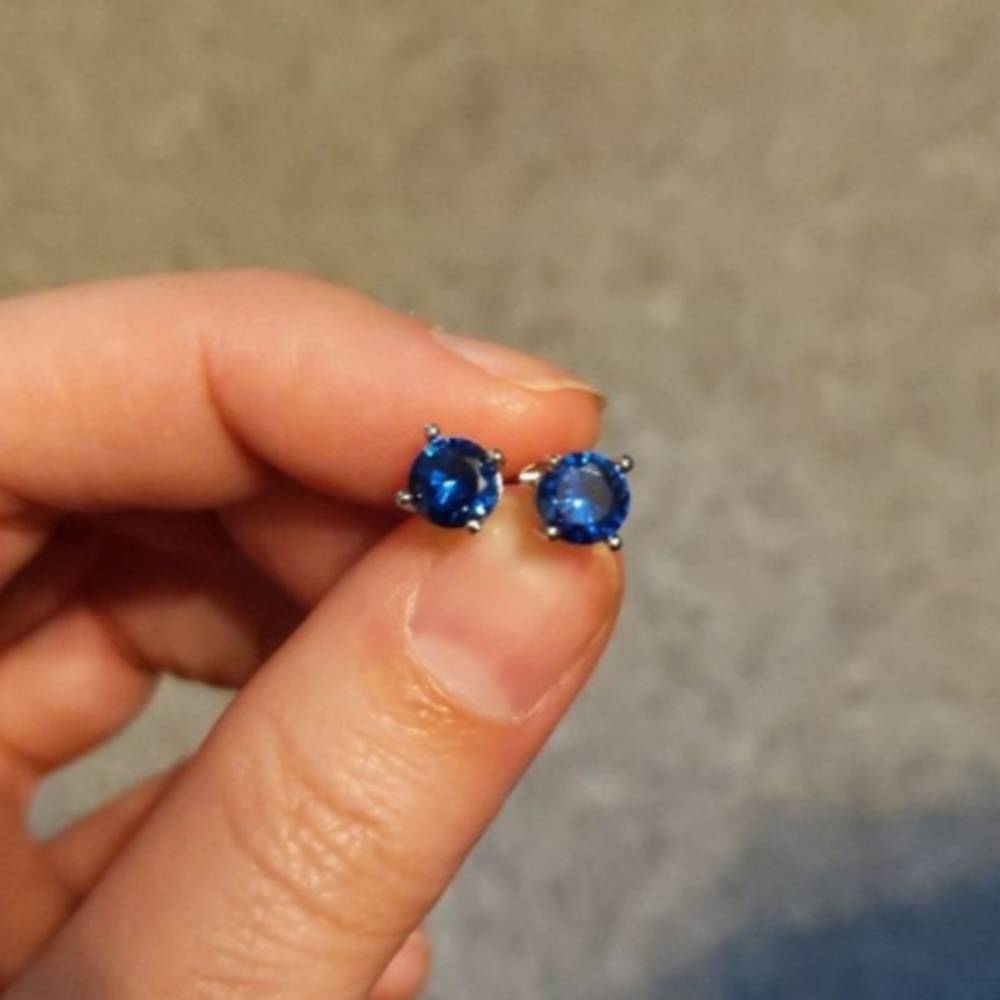 New Blue Sapphire One Carat Stud Earrings - Picture 1 of 3